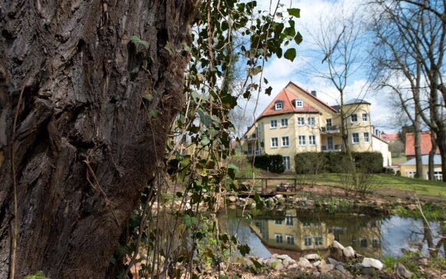Hotel Villa Weltemühle Dresden вид на фасад