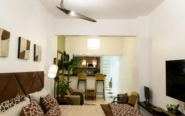 Pineapples PF118 - Studio para casais em Copacabana