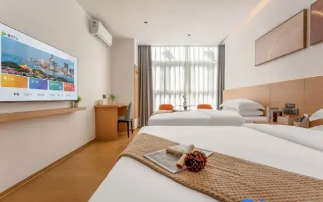 Yishan County Hotel Apartments (Yuyuan Subway Station Branch)