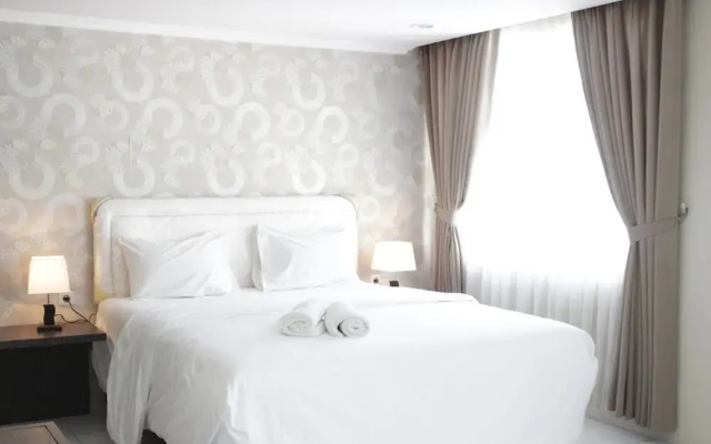 Spacious Studio Room at The Jarrdin Cihampelas Apartment