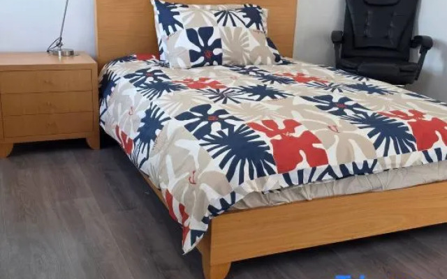 Cozy room near airport