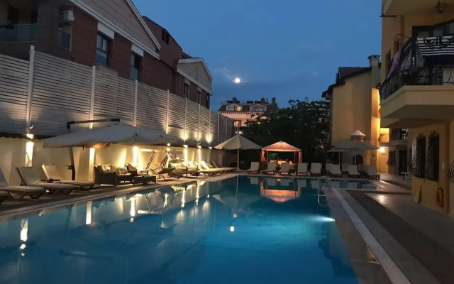 T & G Apartments
