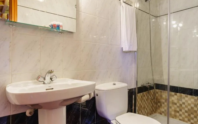 Hotel Las Palmeras by Vivere Stays