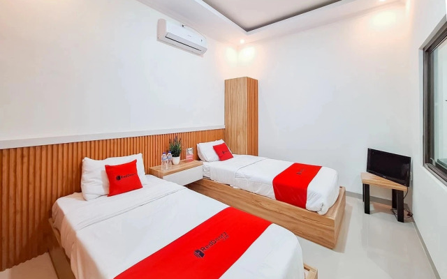 RedDoorz Syariah @ Boemi 2 Guesthouse Tasikmalaya