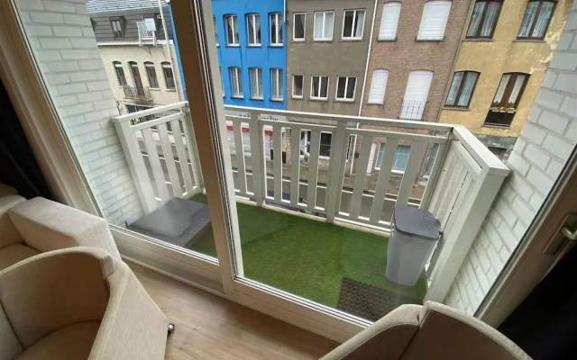 Charming Apartment Near Beach