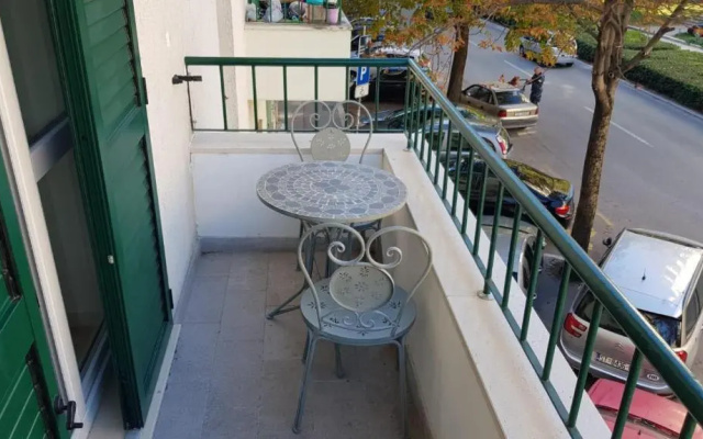 L&L Apartments