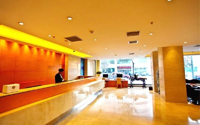 Quan Ji Hotel