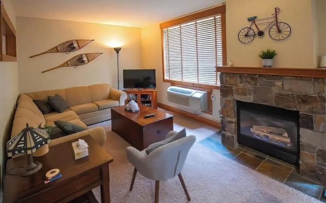 Timberline Lodges by Fernie Lodging Co
