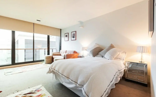 Celeste - Beyond a Room Private Apartments
