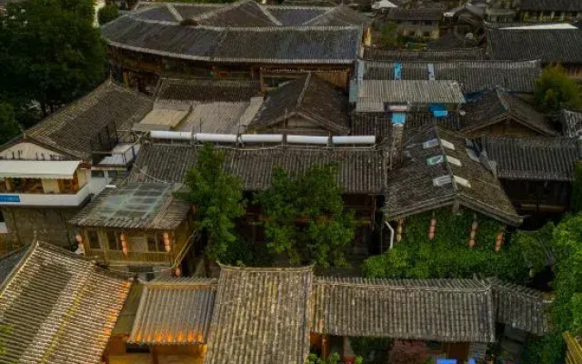 Lijiang ZenTea Garden Ancient Residence Beautiful Homestay