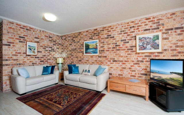 Tristani, Bay Parkland,  Unit 60/2 Gowrie Avenue