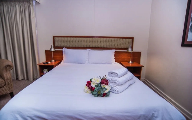 Adelante Lodge
