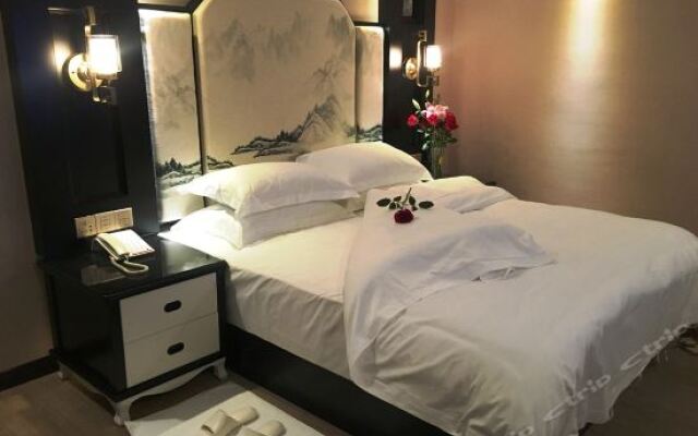 Ruiji Xishan Boutique Hotel In Guilin China From None - 