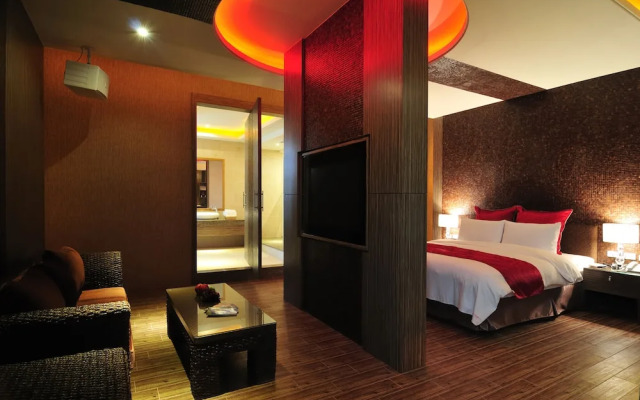 One Plus One Motel