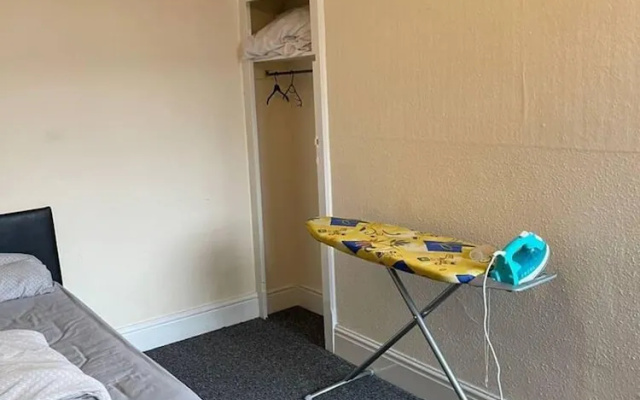 1 Bedroom Flat - Aylestone Road Leicester