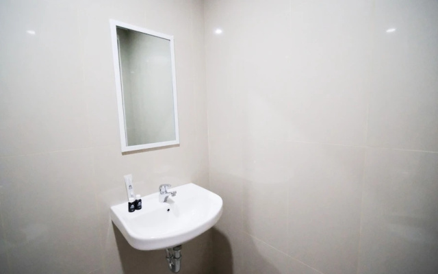 Nice And Comfy Studio Grand Dharmahusada Lagoon Apartment
