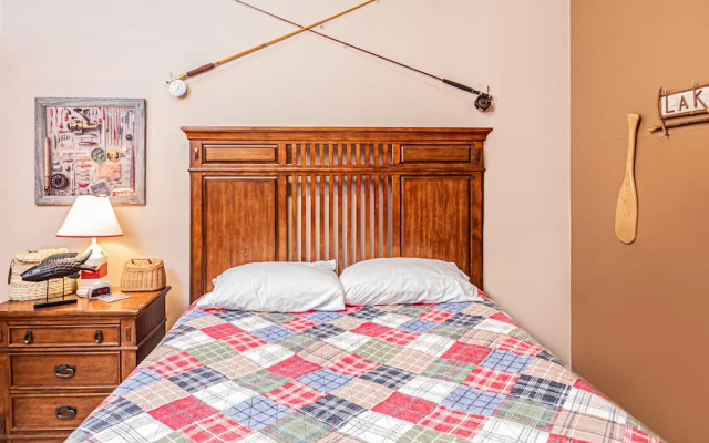 Rocky Adventures Five Bedroom Holiday Home