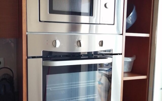 Отель With 3 Bedrooms in Portimão, With Wonderful City View, Furnished Balcony and Wifi - 1 km From the Beach Португалия, Портимао - отзывы, цены и фото номеров - забронировать отель With 3 Bedrooms in Portimão, With Wonderful City View, Furnished Balcony and Wifi - 1 km From the Beach онлайн