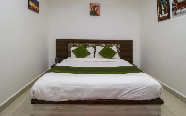 Treebo Trend Skylight Royal Stay
