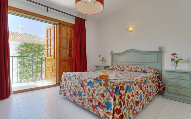 ALEGRIA Infiniti Beach Resort