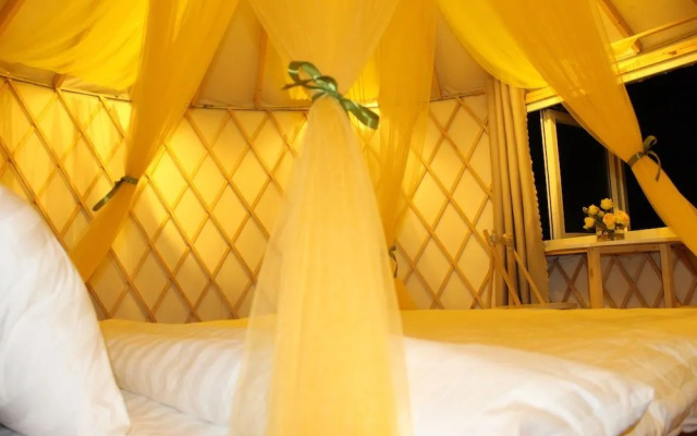 Moc Glamping & Ecohouse