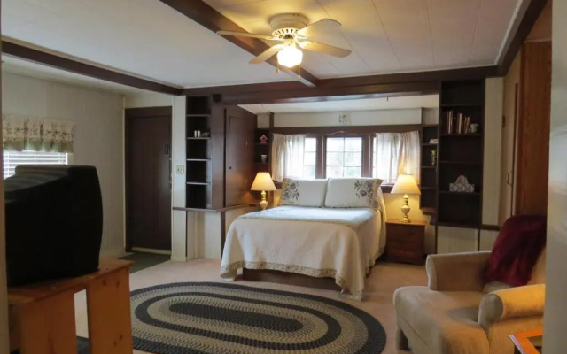 The Pines Country Inn