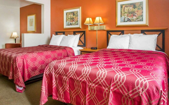 AmericInn by Wyndham Green Bay Near Stadium