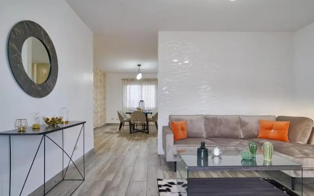 Súper apartamento con piscina
