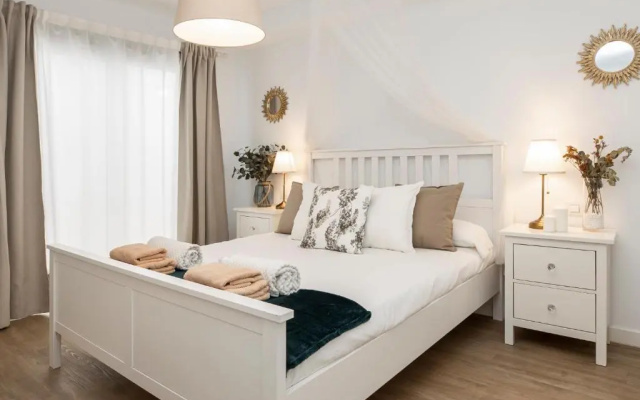Flower Beach Suite 20