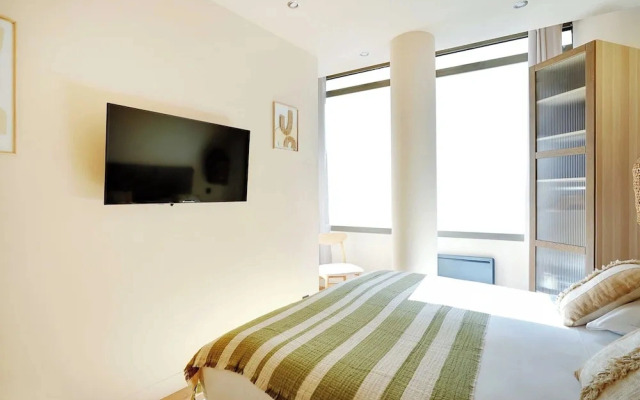 Modern Apartment - 2bd/8p - Place D'italie