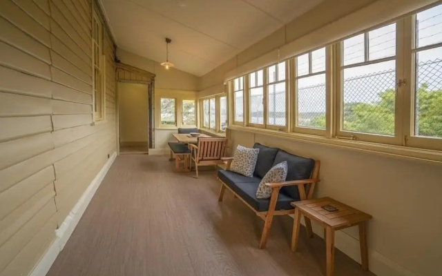 Steele Point Cottage