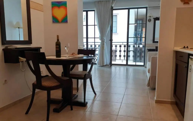 Private Apartment in The Cliff Resort
