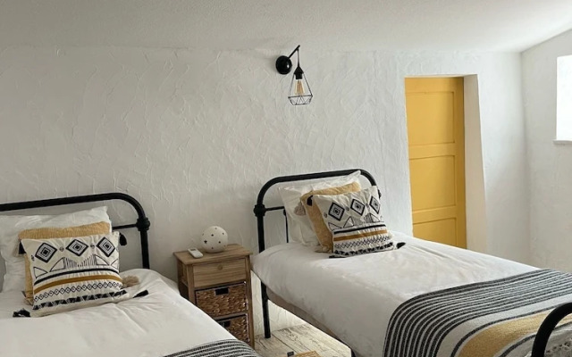 Impeccable 3-bed House in Portel