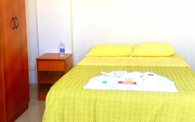 Hostal Macacona