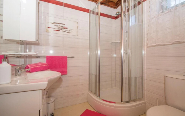 Nice Home in Smokvica With Wifi and 1 Bedrooms