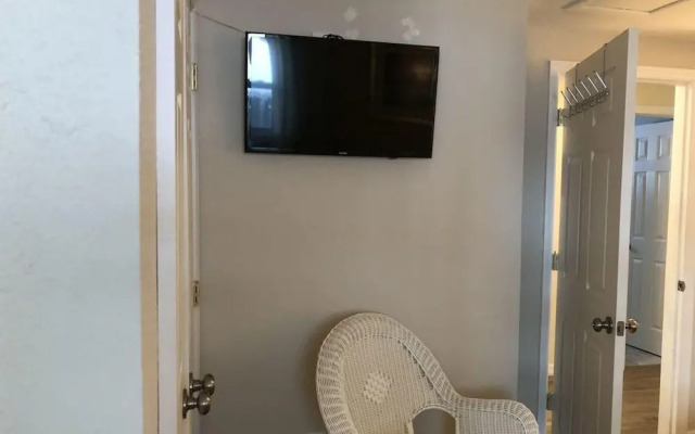 223 Pearl Whole House