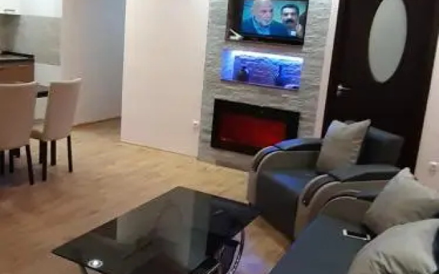 Keke's Home Pekini 7