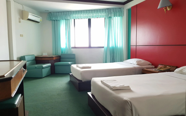 Golden Grand Hotel SHA