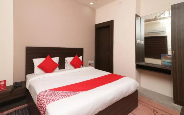 Hotel Royal Palace By OYO Rooms