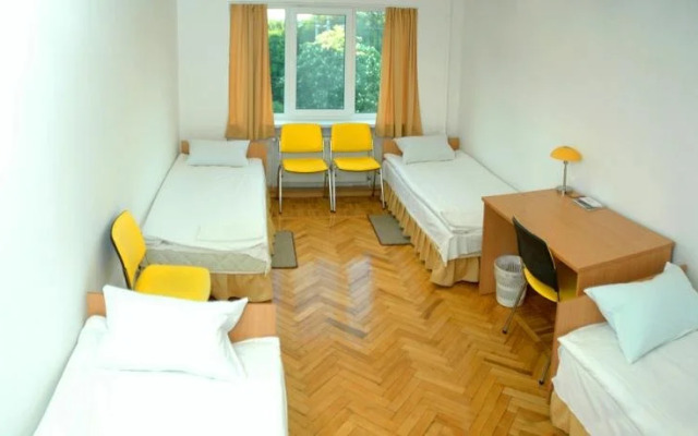 Yellow House Hostel