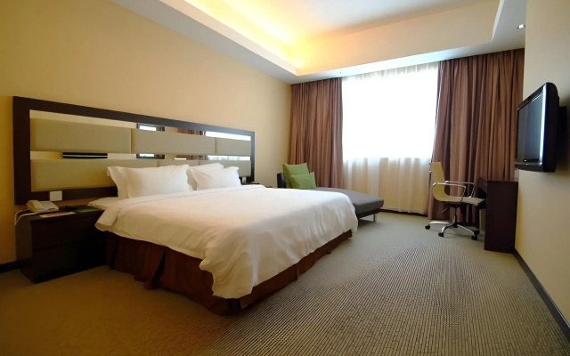 Ixora Hotel