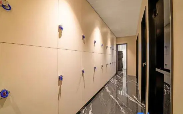 Tianba E-Sports Hotel (Jing'an)
