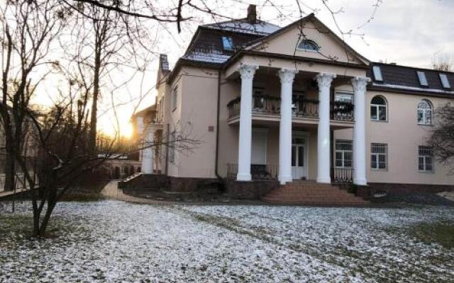 Гостиница Heavenly B&B Украина, Львов - отзывы, цены и фото номеров - забронировать гостиницу Heavenly B&B онлайн вид на фасад