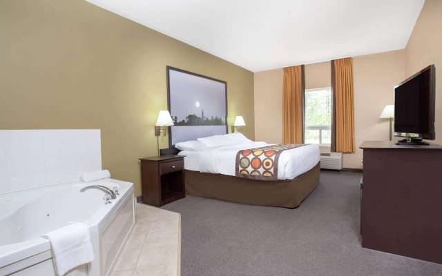 Super 8 by Wyndham Midland