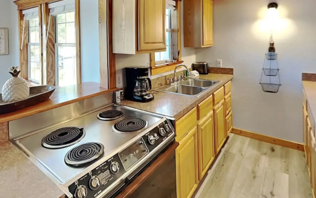 Saltcreek Sunsets by Tybee Vacation Rentals