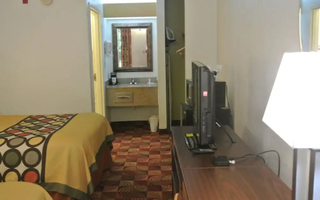 Super 8 Fayetteville