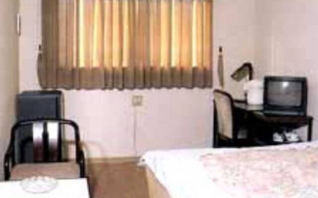 Business Hotel Kushimoto Ekimae Кусимото удобства в номере