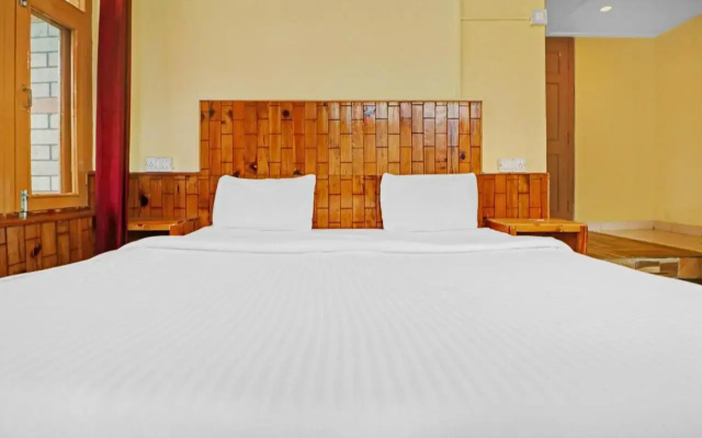 Collection O 83286 Hotel Green House
