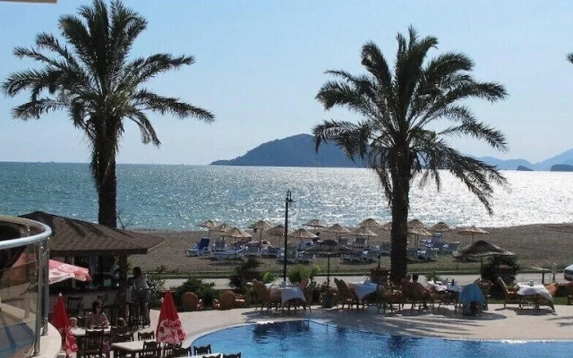 Villa CRL5 by JoyLettings