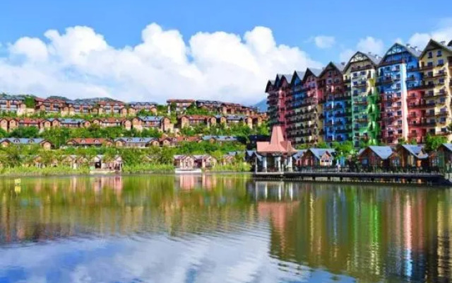Lavande Hotel (Heyuan Bavaria Branch)